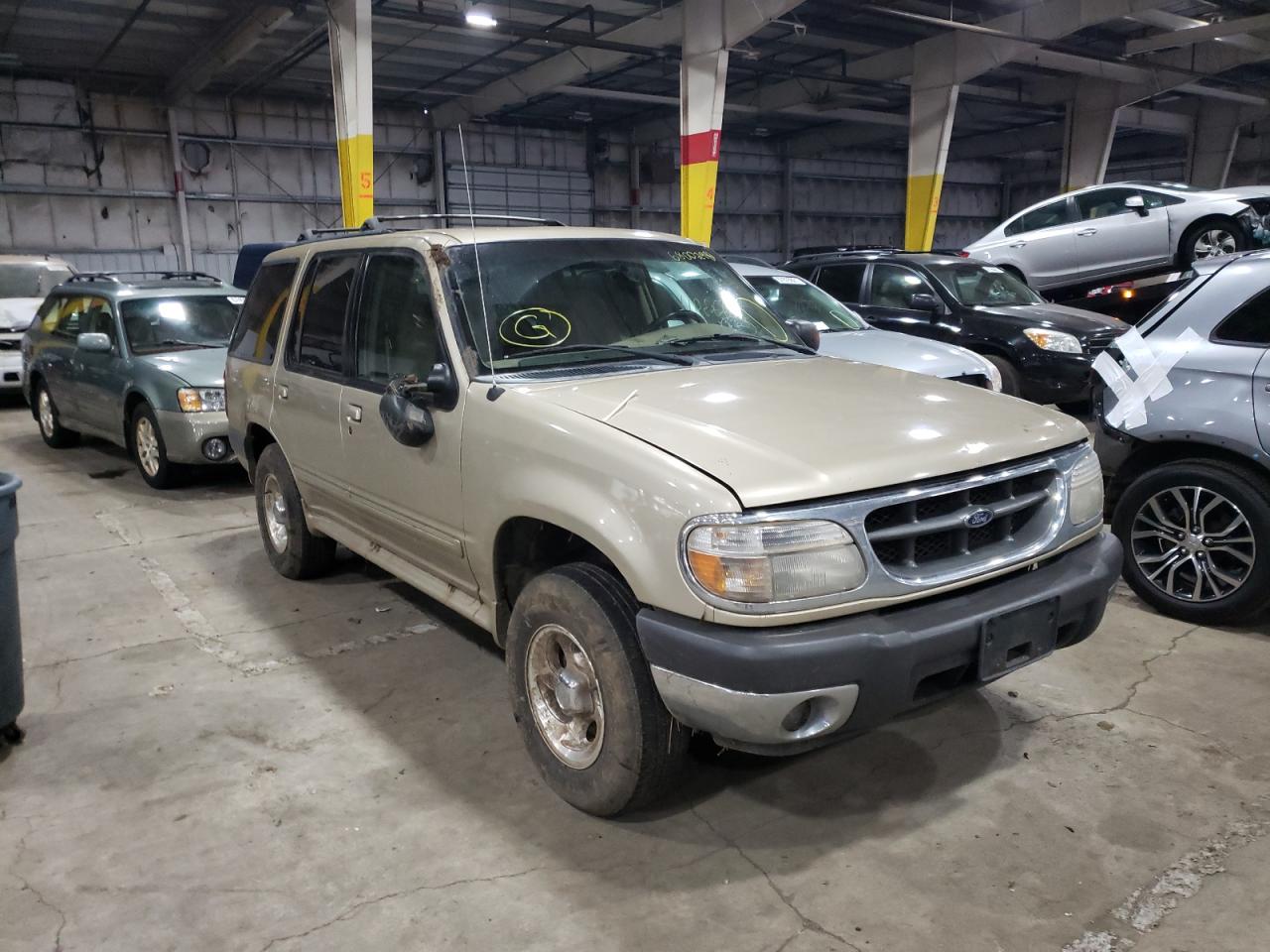 FORD EXPLORER X 2000 with VIN 1FMDU73E0YZC63405 - Photo from auction