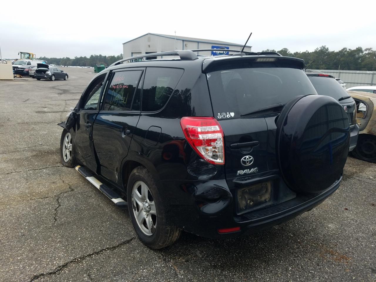 Photo 3 from auction – 2011 TOYOTA RAV4 with VIN 2T3ZF4DV6BW105739