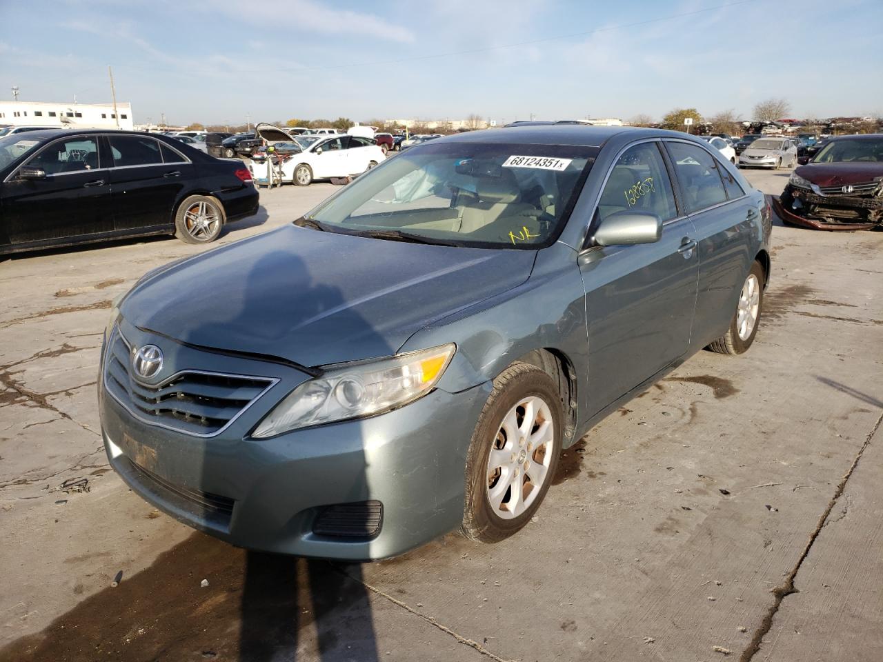 Photo 2 from auction – 2011 TOYOTA CAMRY BASE with VIN 4T1BF3EK9BU643814