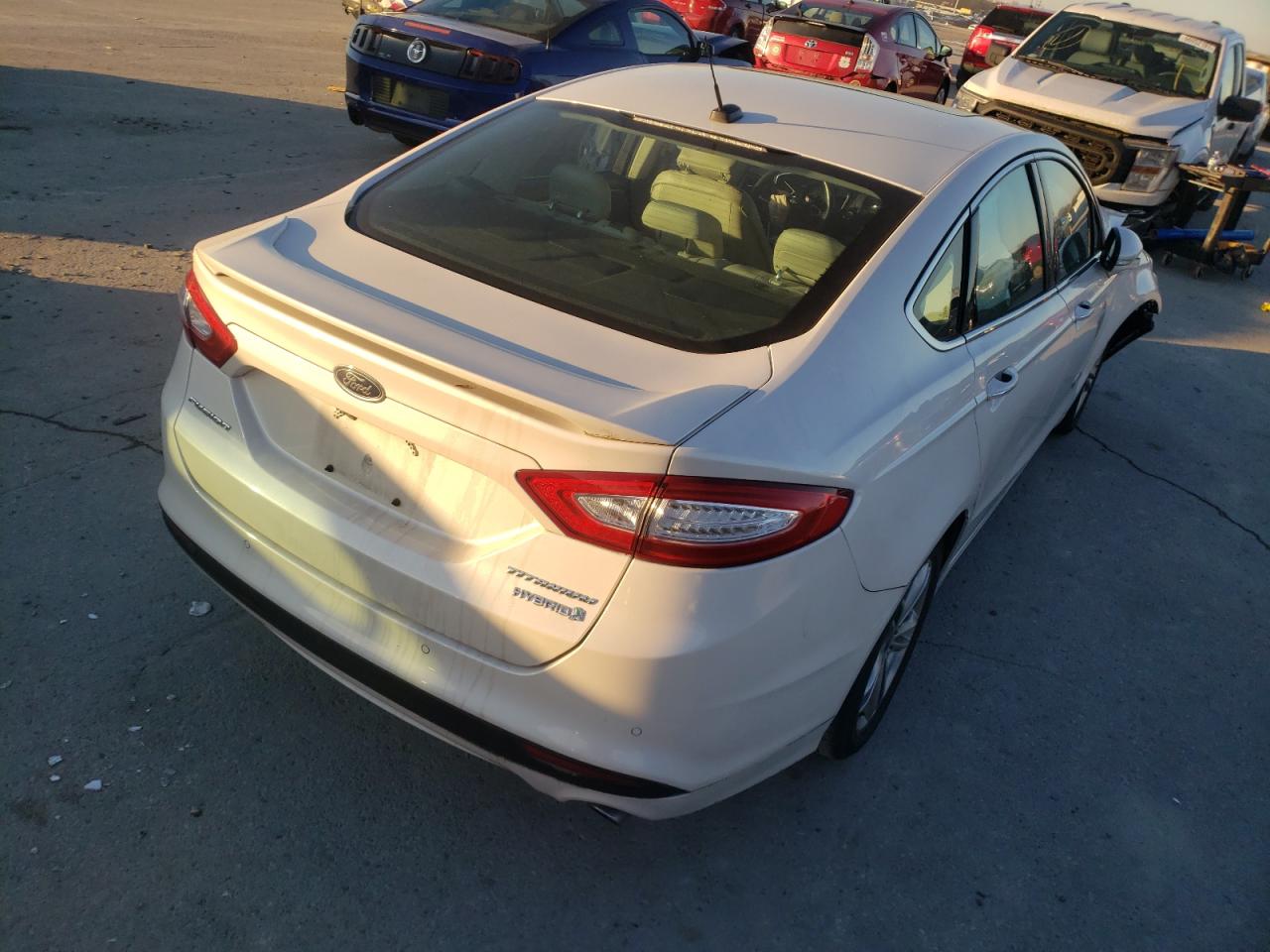 Photo 4 from auction – 2015 FORD FUSION TIT with VIN 3FA6P0RU3FR219142