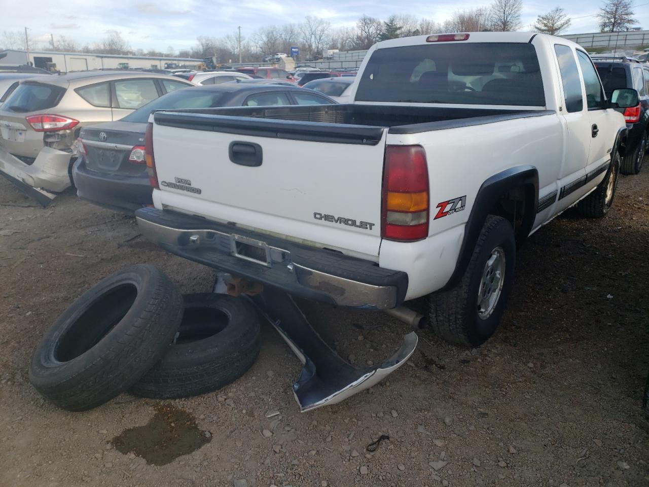 Photo 4 from auction – 2000 CHEVROLET SILVERADO with VIN 1GCEK19T7YE330591