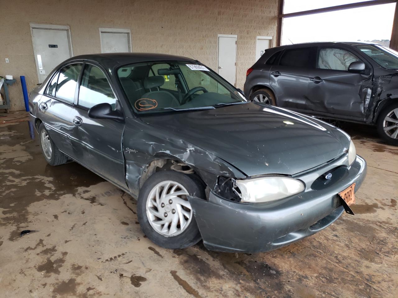 FORD ESCORT SE 1998 with VIN 1FAFP13P6WW198177 - Photo from auction