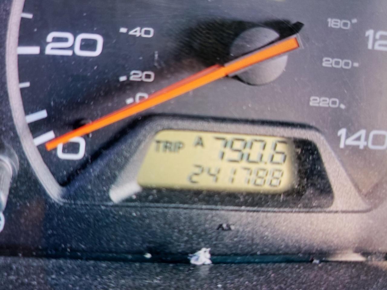Photo 8 from auction – 2003 HONDA ODYSSEY EX with VIN 5FNRL18623B045573