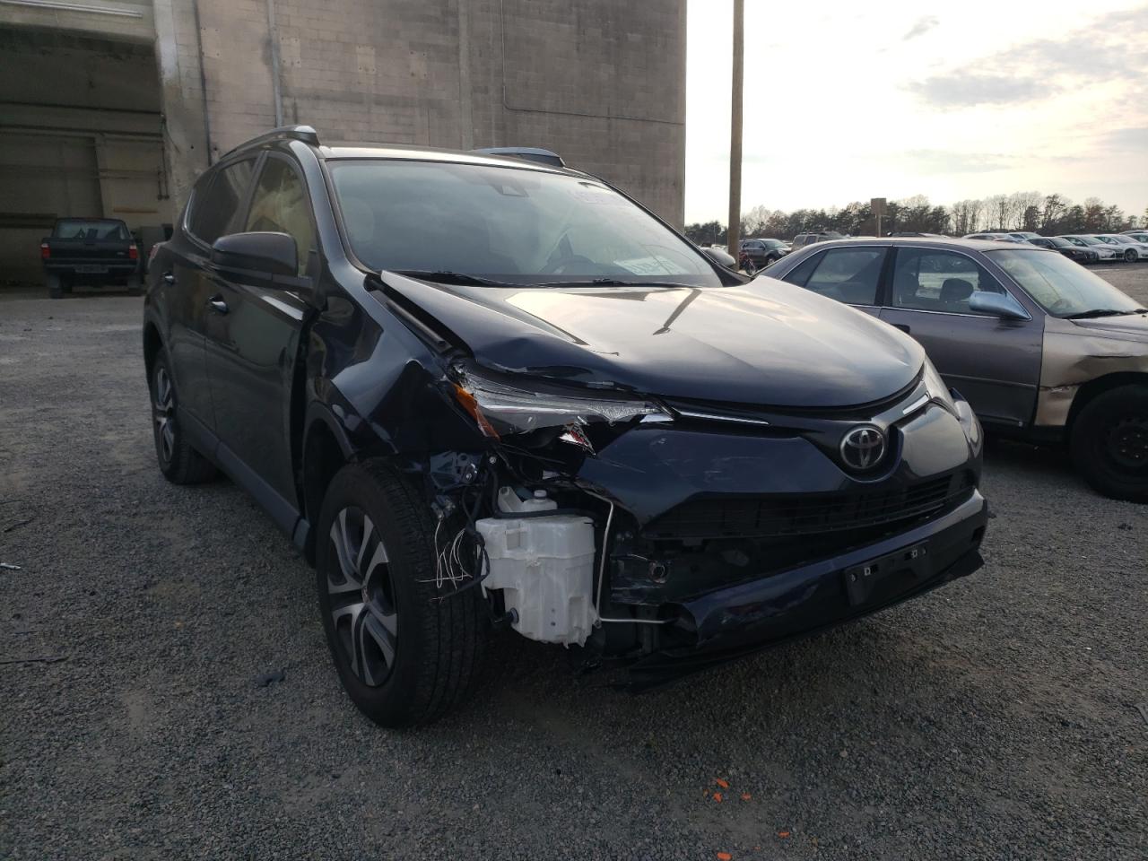Photo 1 from auction – 2017 TOYOTA RAV4 LE with VIN JTMBFREV6HJ153214