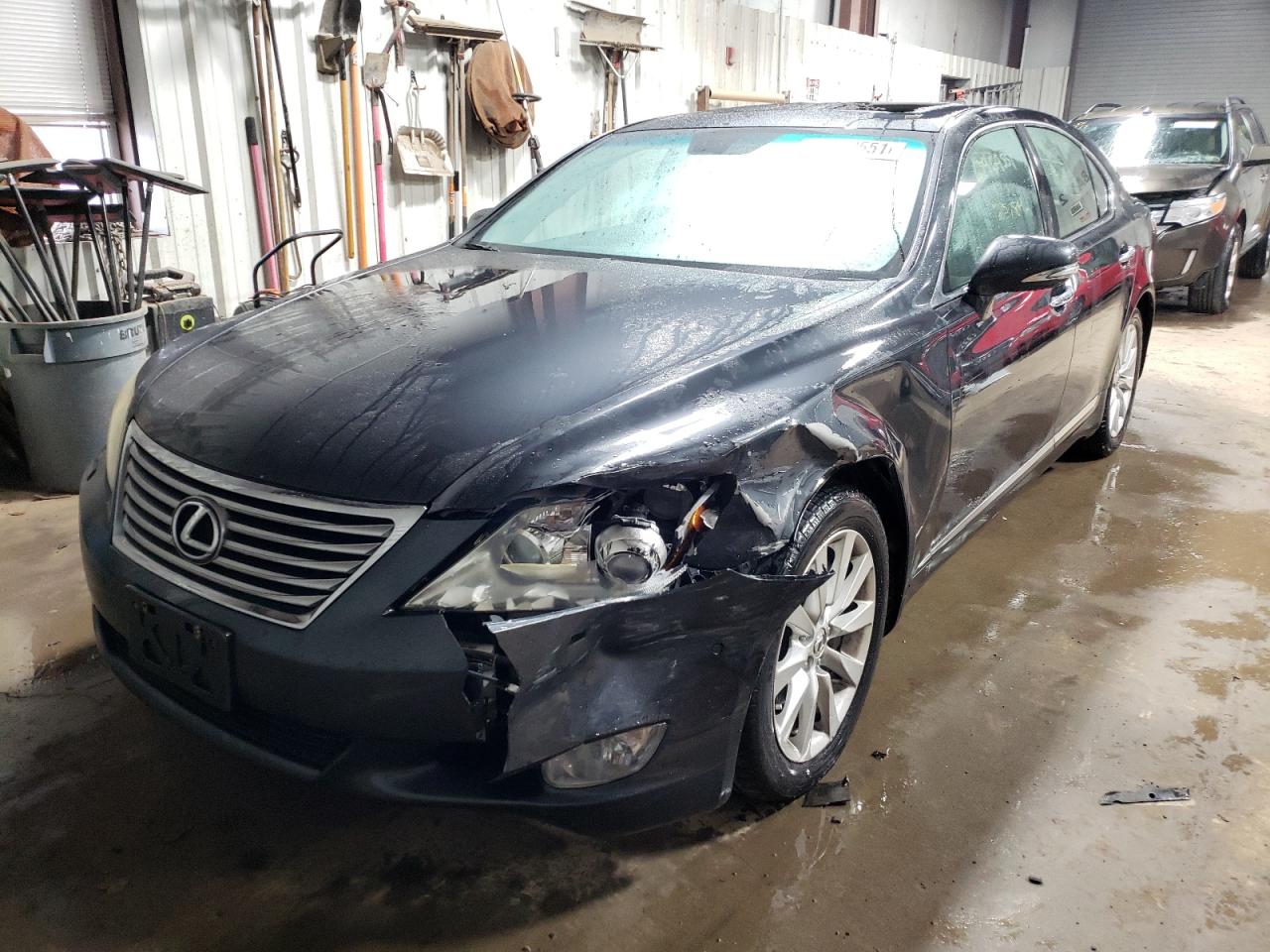 Photo 2 from auction – 2010 LEXUS LS 460 with VIN JTHCL5EF9A5007854
