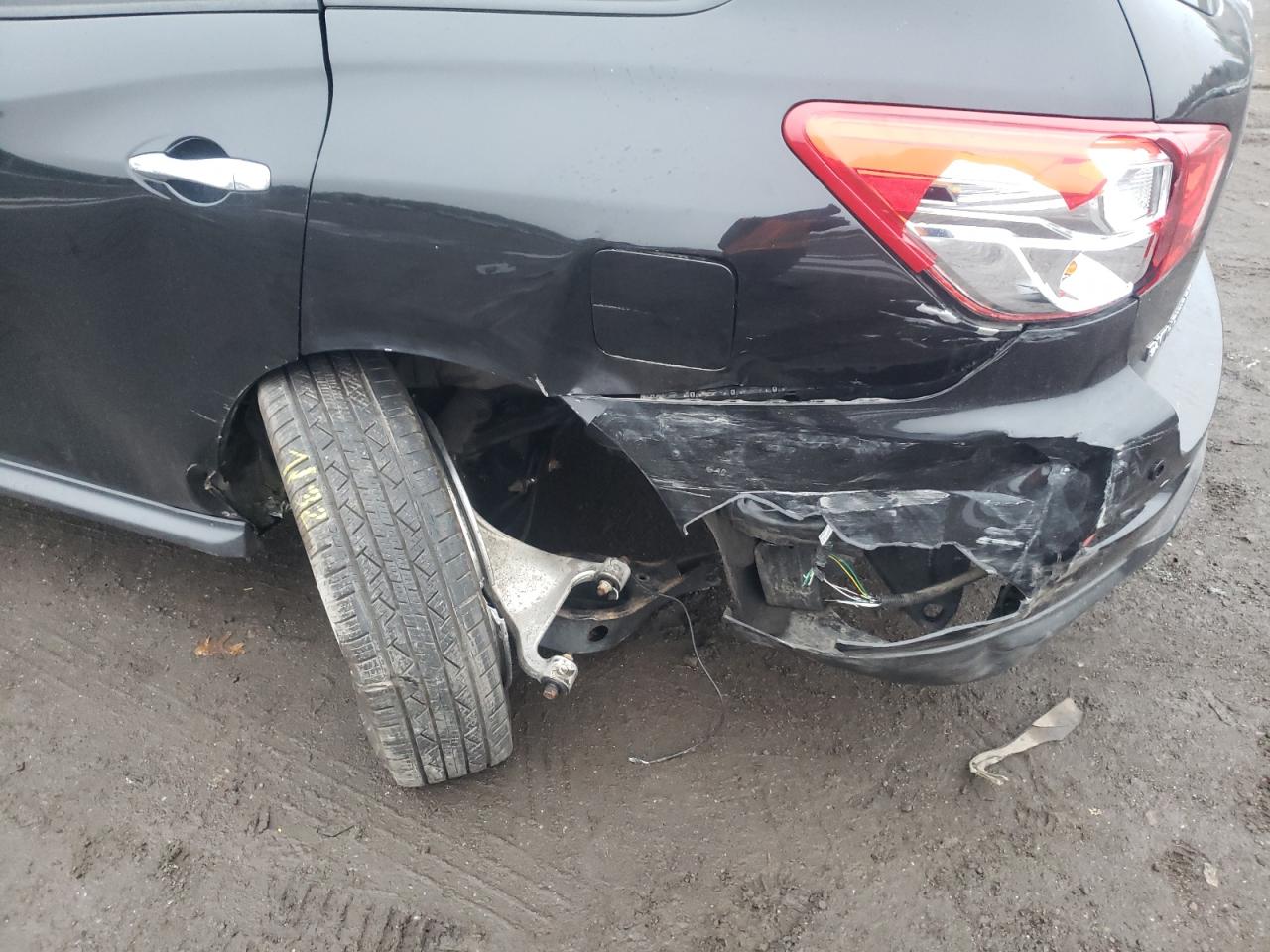 Photo 9 from auction – 2018 NISSAN PATHFINDER with VIN 5N1DR2MM8JC602978