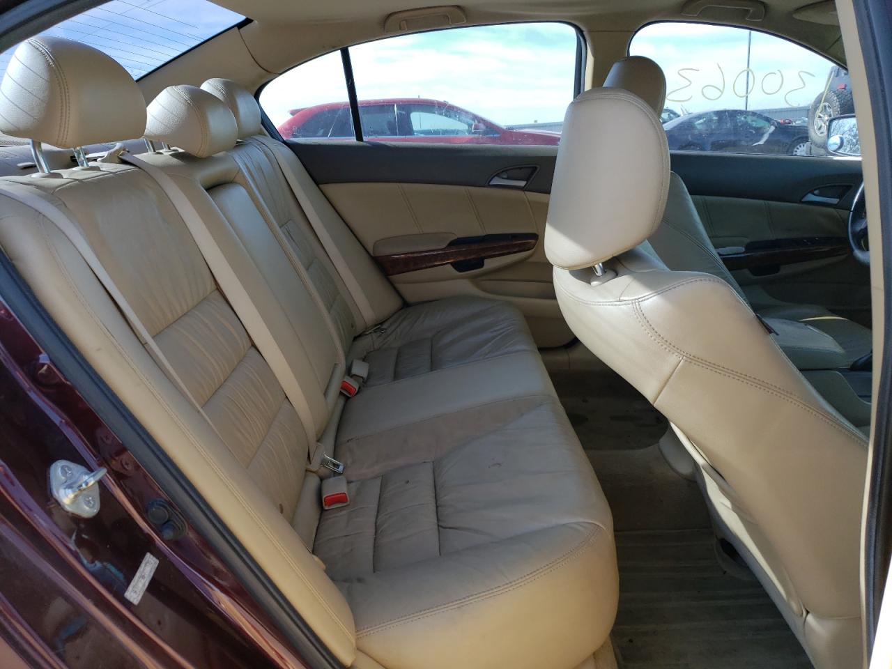 Photo 6 from auction – 2010 HONDA ACCORD with VIN 5KBCP3F88AB017673