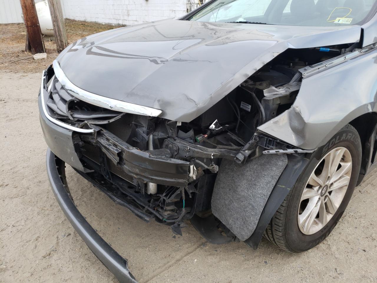 Photo 9 from auction – 2013 HYUNDAI SONATA GLS with VIN 5NPEB4AC3DH705660