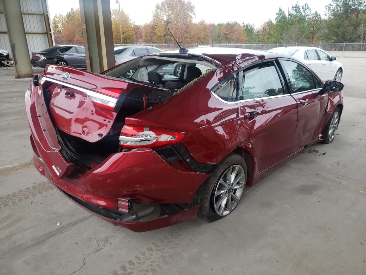 Photo 4 from auction – 2017 FORD FUSION SE with VIN 3FA6P0HDXHR332400