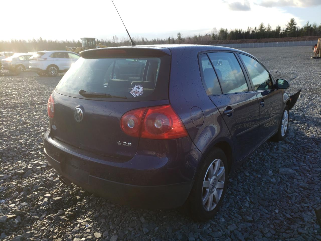 Photo 4 from auction – 2007 VOLKSWAGEN RABBIT with VIN WVWDR71K17W059243