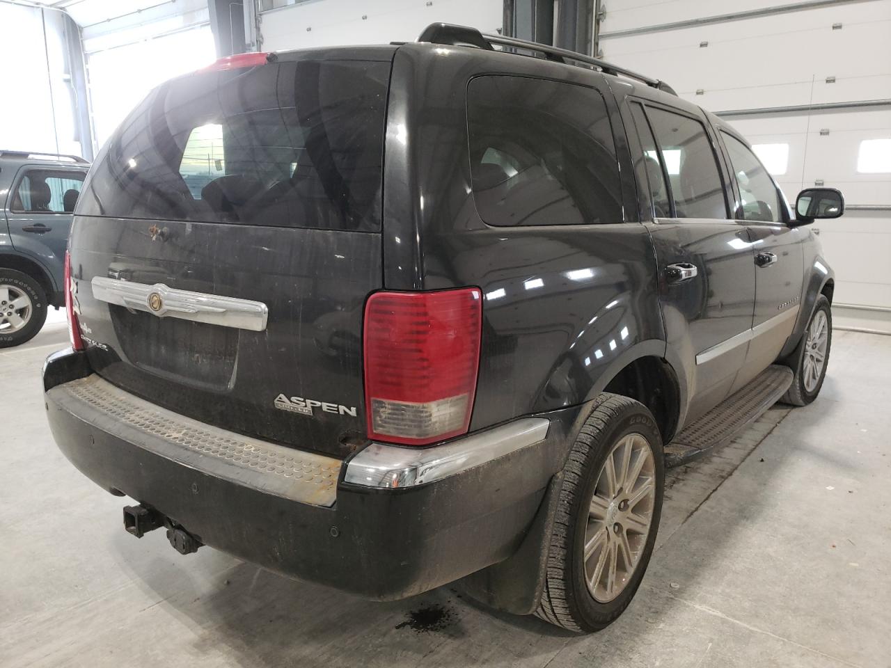 Photo 4 from auction – 2009 CHRYSLER ASPEN LIMI with VIN 1A8HW58T39F719310