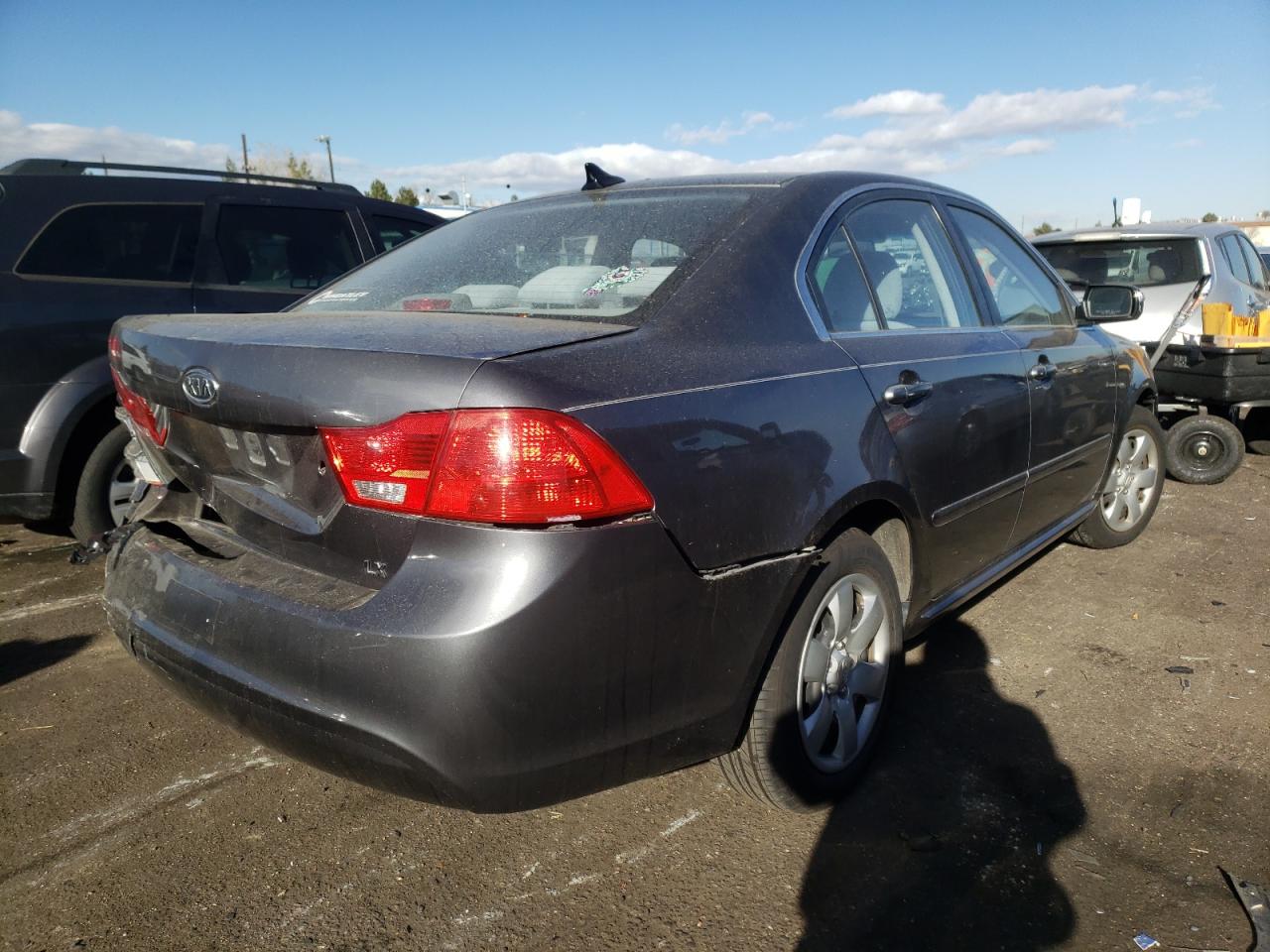 Photo 4 from auction – 2009 KIA OPTIMA LX with VIN KNAGE228595301570