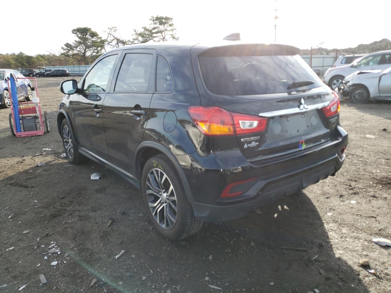 Photo 3 from auction – 2018 MITSUBISHI OUTLANDER with VIN JA4AP3AU4JU023689