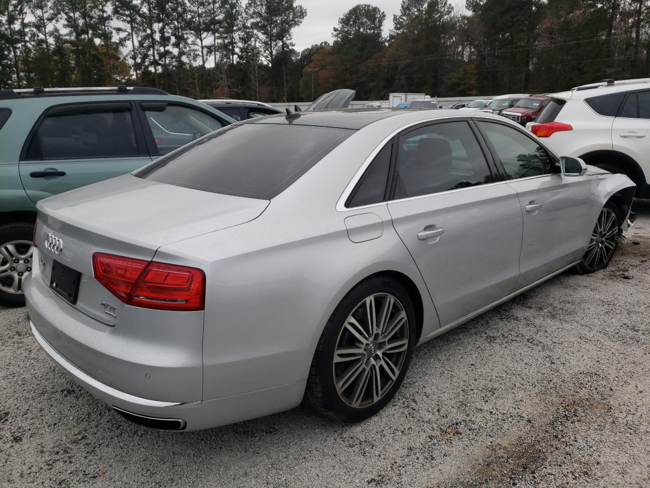 Photo 4 from auction – 2013 AUDI A8 L QUATT with VIN WAUR2AFD2DN018636