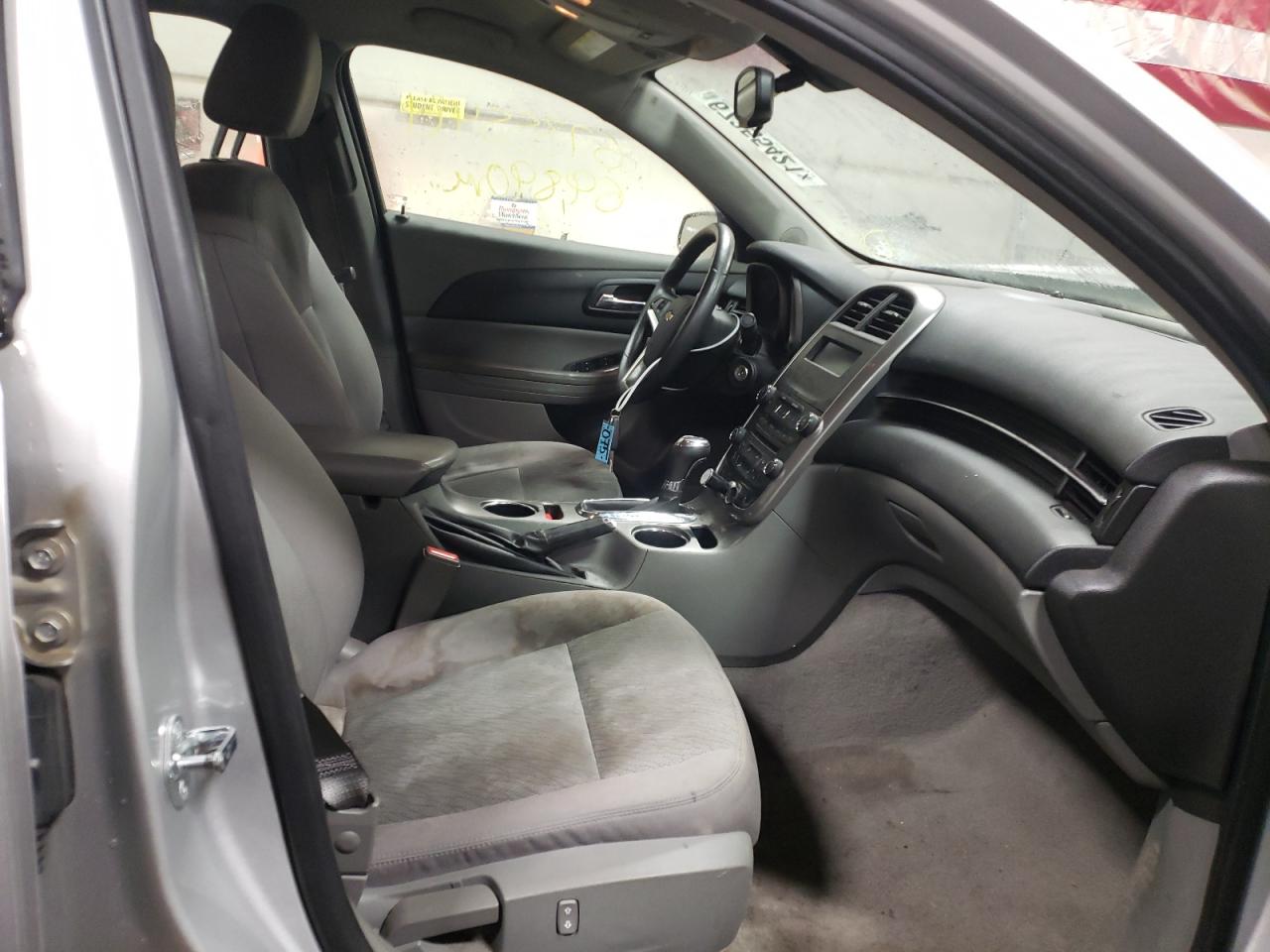 Photo 5 from auction – 2015 CHEVROLET MALIBU LS with VIN 1G11B5SL5FF286395