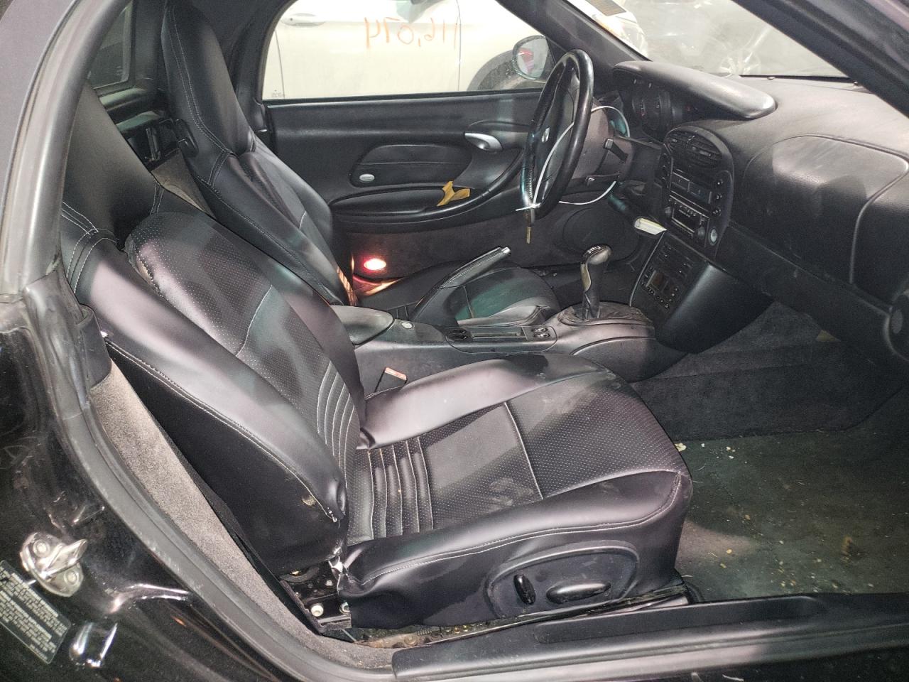 Photo 5 from auction – 2002 PORSCHE BOXSTER with VIN WP0CA29882U621027