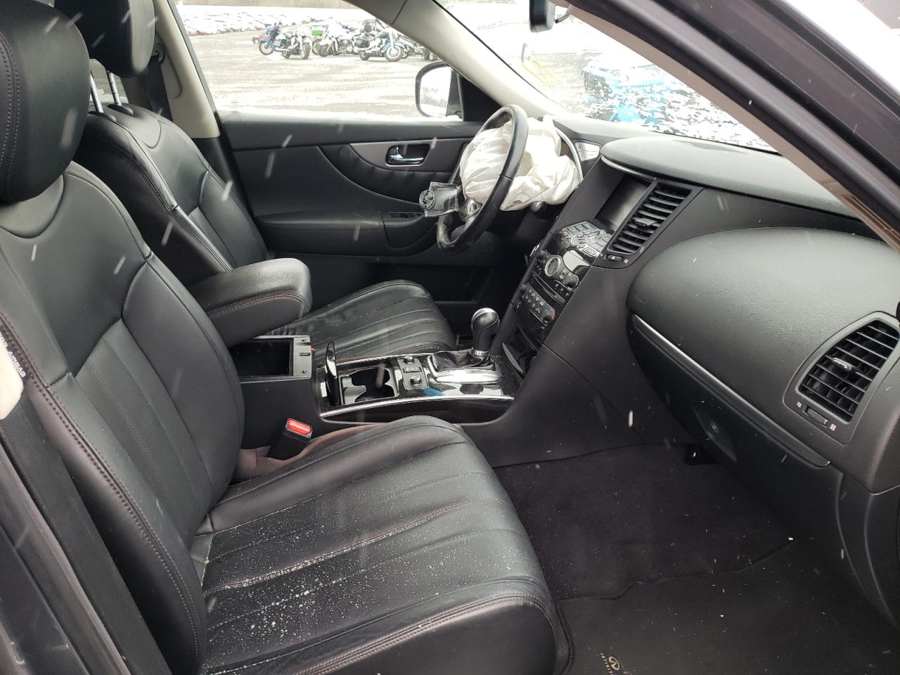 Photo 5 from auction – 2017 INFINITI QX70 with VIN JN8CS1MW7HM414784
