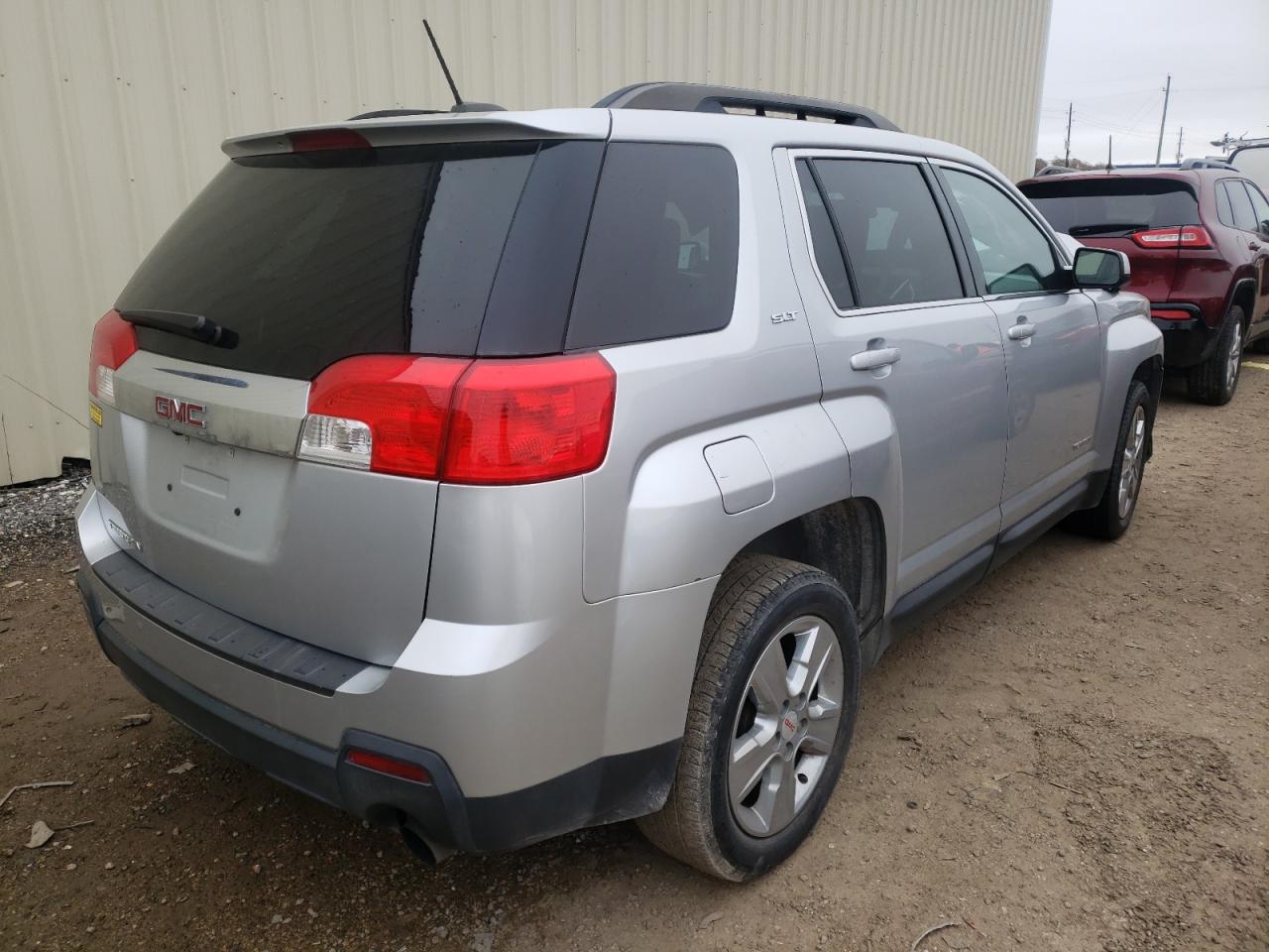 Photo 4 from auction – 2015 GMC TERRAIN SL with VIN 2GKFLSE33F6334043