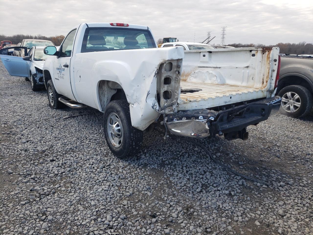 Photo 3 from auction – 2011 GMC SIERRA C25 with VIN 1GT01ZCGXBF101007