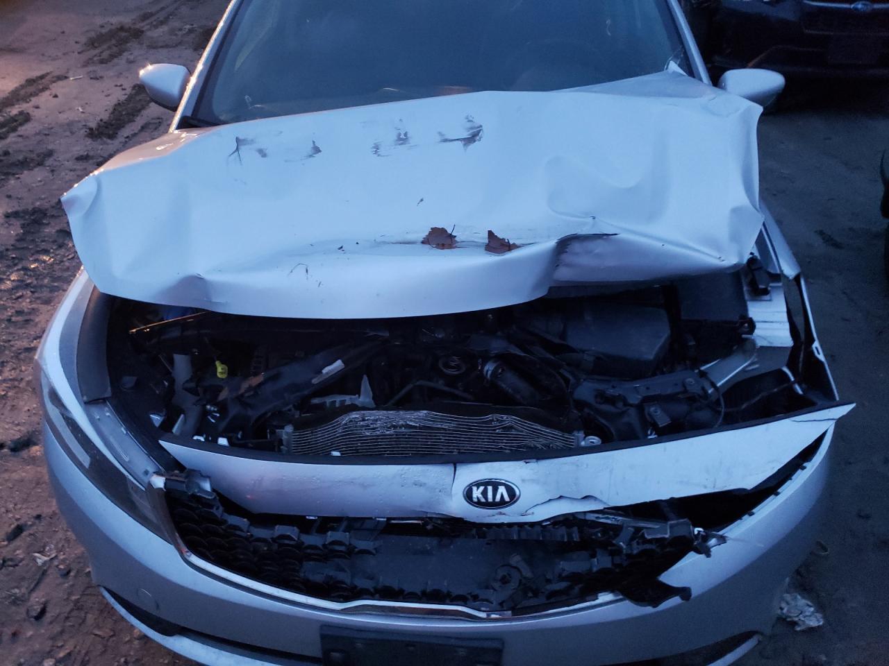 Photo 7 from auction – 2018 KIA FORTE LX with VIN 3KPFK4A73JE227909