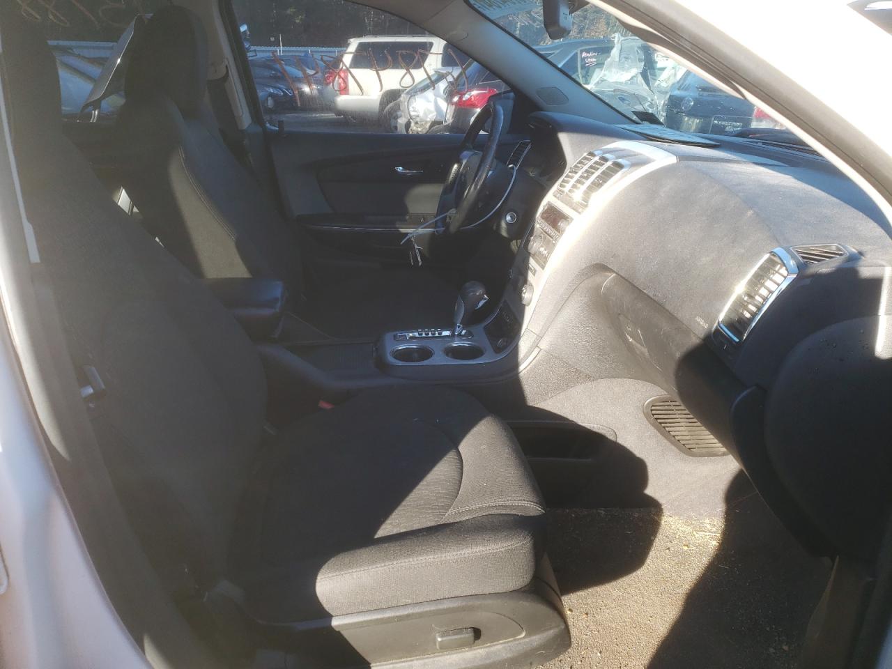 Photo 5 from auction – 2012 GMC ACADIA SLE with VIN 1GKKVPED7CJ318232