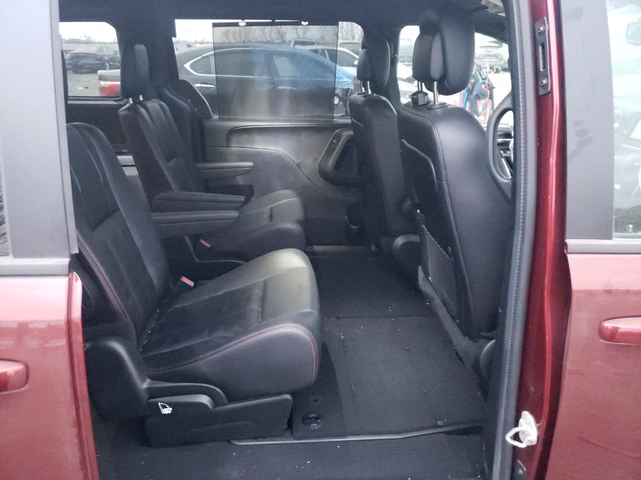 Photo 6 from auction – 2019 DODGE GRAND CARA with VIN 2C4RDGEG2KR671575