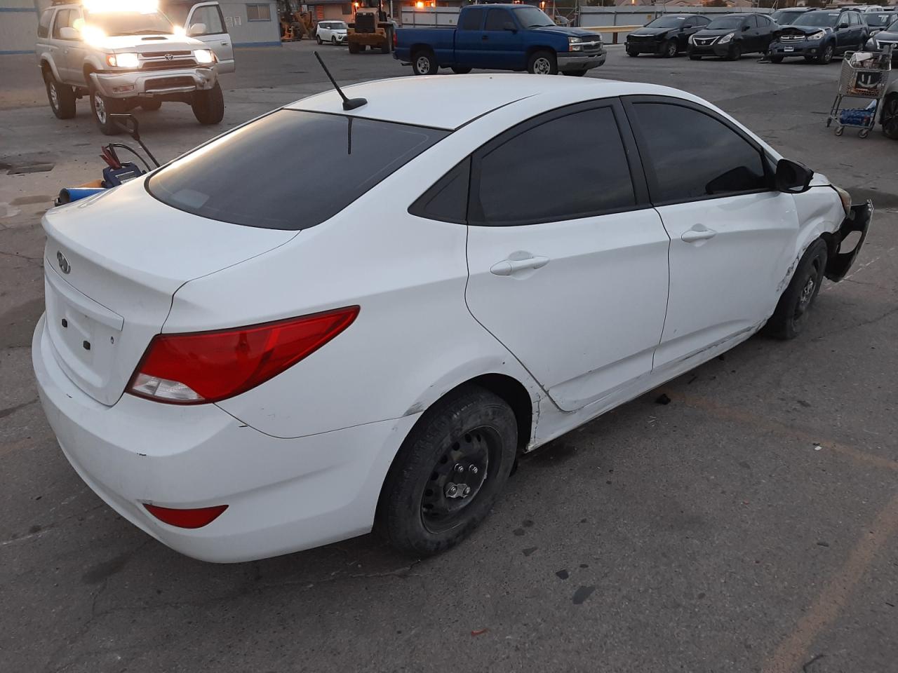 Photo 4 from auction – 2016 HYUNDAI ACCENT SE with VIN KMHCT4AE4GU971118