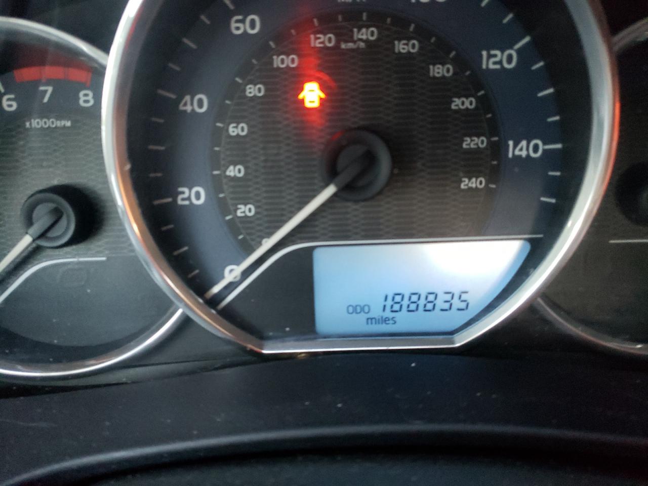 Photo 8 from auction – 2014 TOYOTA COROLLA L with VIN 5YFBURHE1EP159947