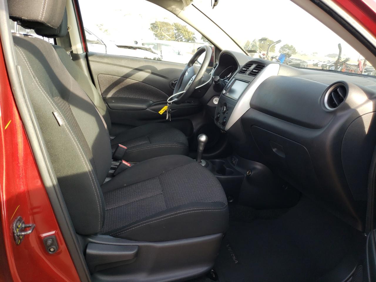 Photo 5 from auction – 2019 NISSAN VERSA S with VIN 3N1CN7AP1KL864745