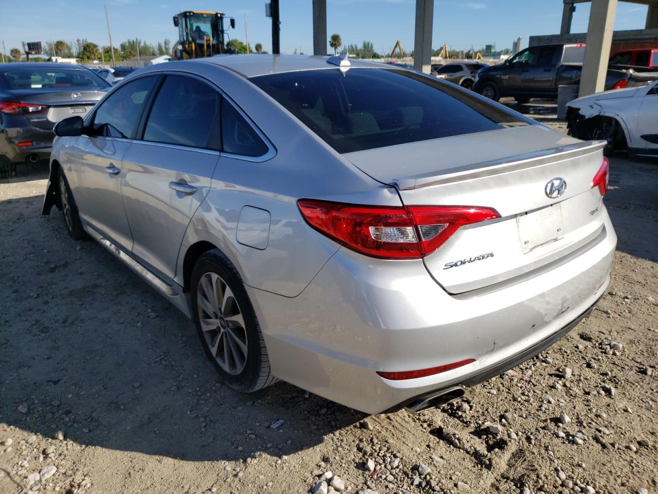 Photo 3 from auction – 2015 HYUNDAI SONATA SPO with VIN 5NPE34AF2FH022147