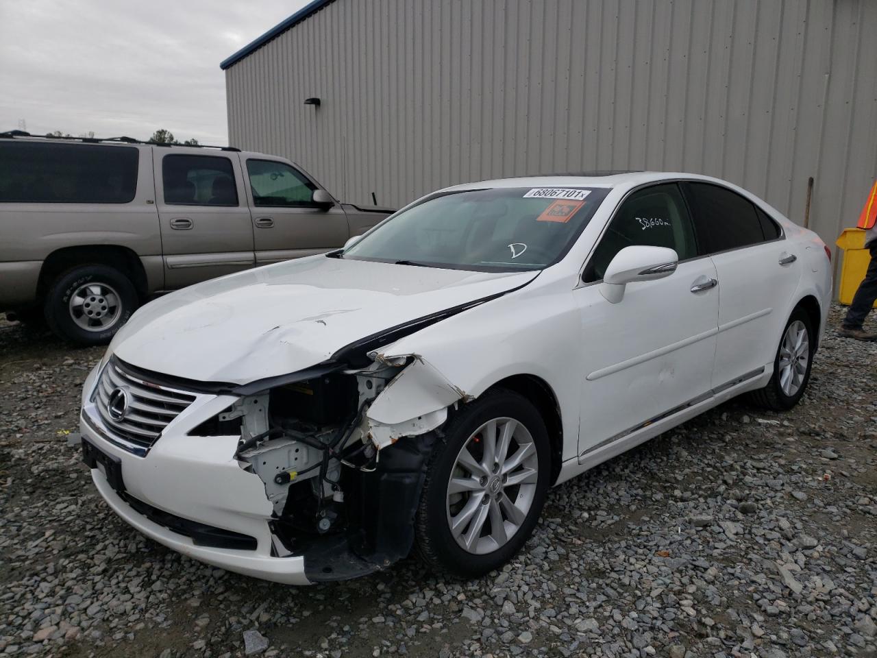 Photo 2 from auction – 2010 LEXUS ES 350 with VIN JTHBK1EG6A2343012