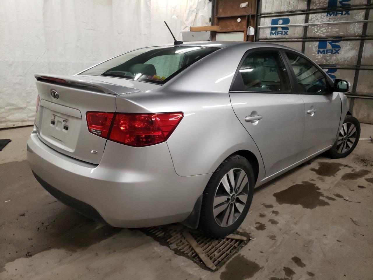 Zdjęcie 4 z aukcji – 2013 KIA FORTE EX z VIN KNAFU4A29D5674255