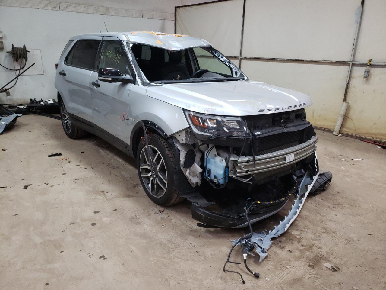 FORD EXPLORER S 2018 with VIN 1FM5K8GT5JGC16154 - Photo from auction