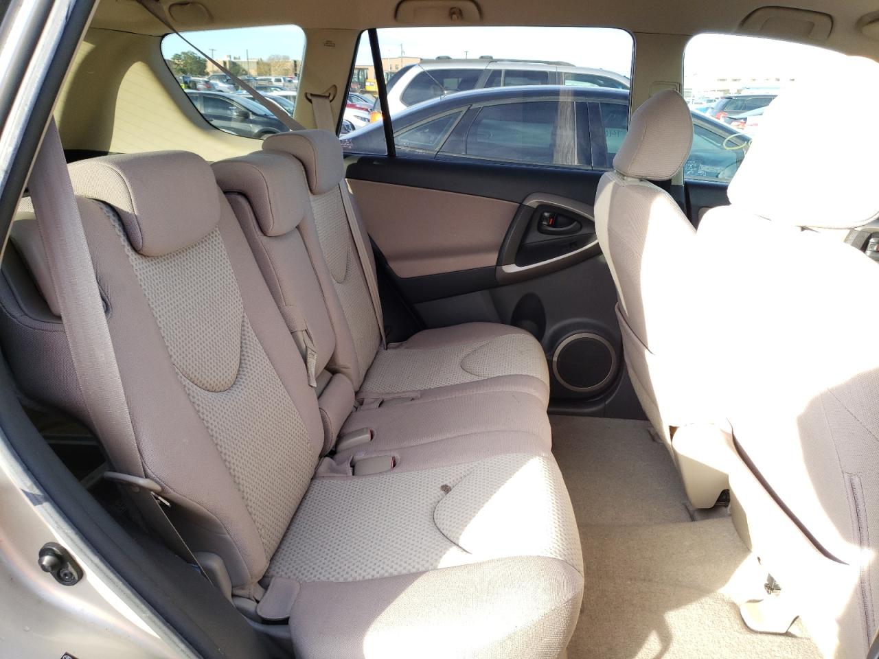 Photo 6 from auction – 2007 TOYOTA RAV4 with VIN JTMZK33VX76005191