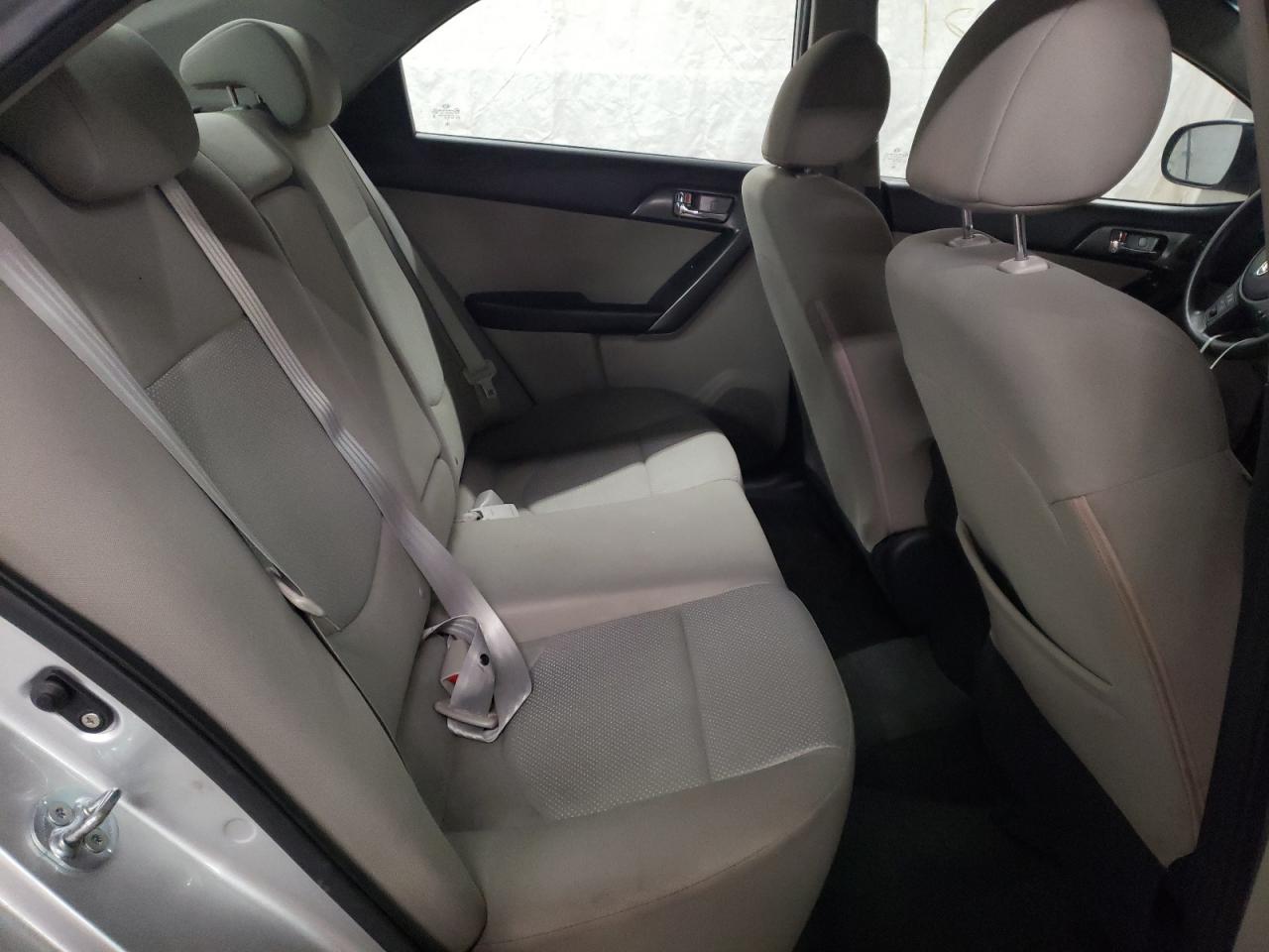 Zdjęcie 6 z aukcji – 2013 KIA FORTE EX z VIN KNAFU4A29D5674255