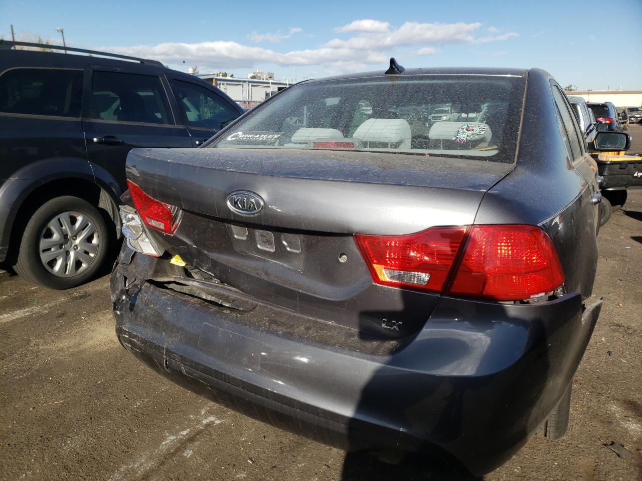 Photo 9 from auction – 2009 KIA OPTIMA LX with VIN KNAGE228595301570
