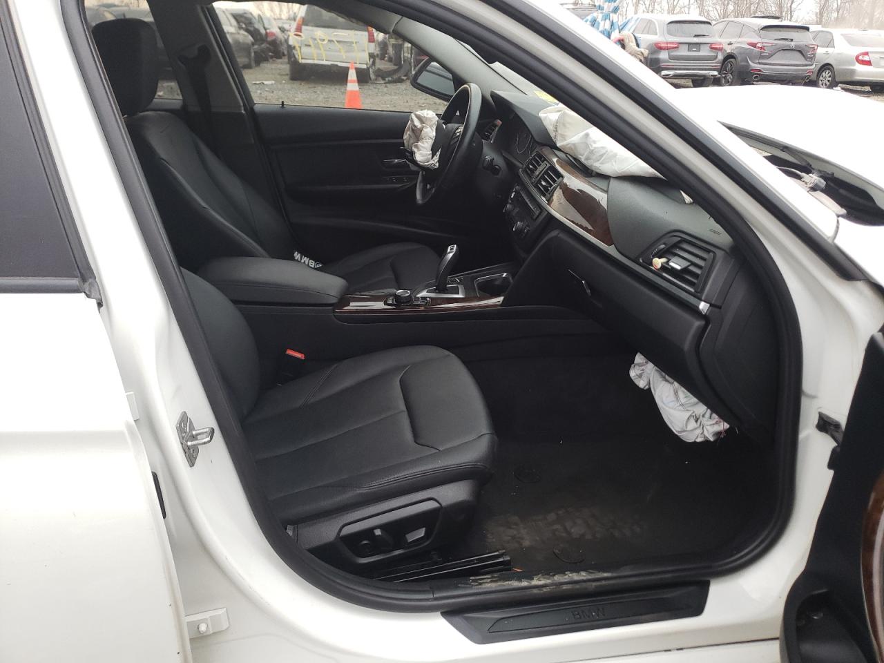 Photo 5 from auction – 2013 BMW 320 I XDRI with VIN WBA3C3C52DF982241