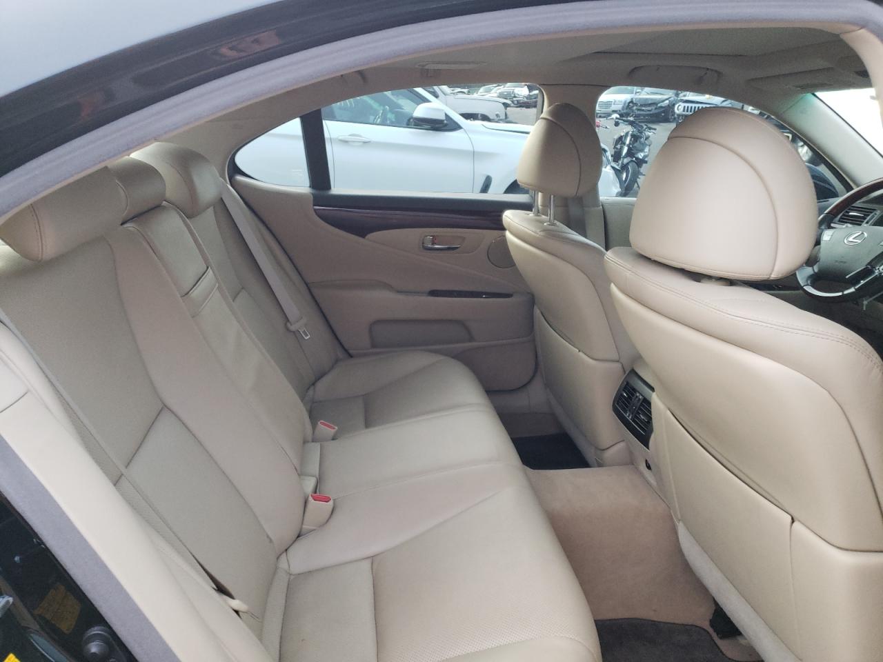 Photo 6 from auction – 2007 LEXUS LS 460 with VIN JTHBL46F875049977