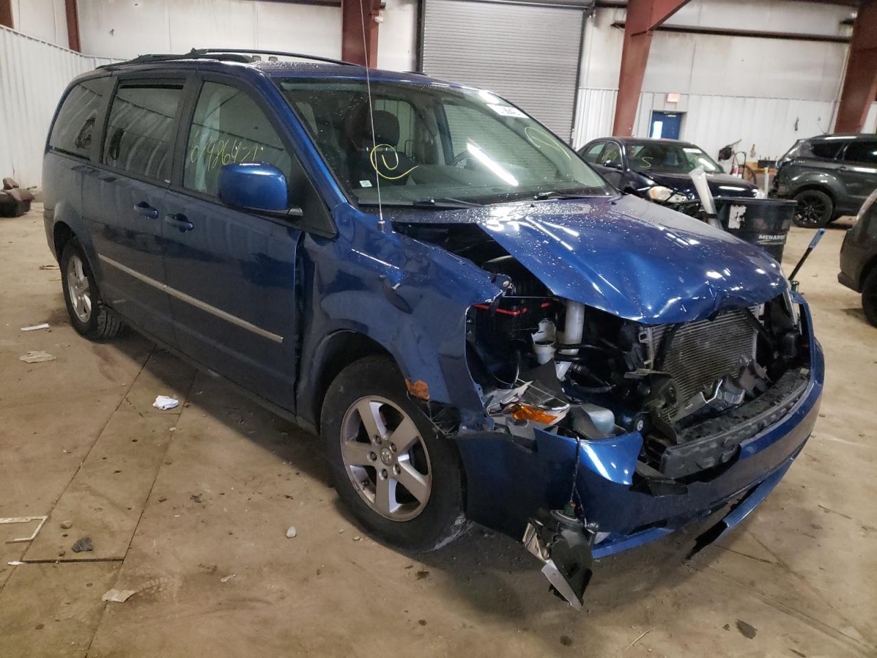 DODGE GRAND CARA 2010 with VIN 2D4RN5D19AR420374 - Photo from auction
