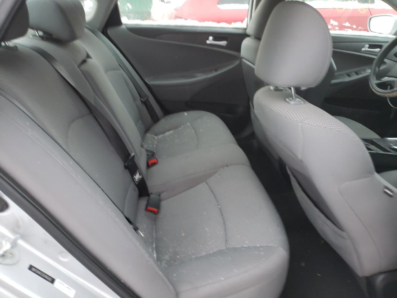 Photo 6 from auction – 2012 HYUNDAI SONATA GLS with VIN 5NPEB4AC3CH406362