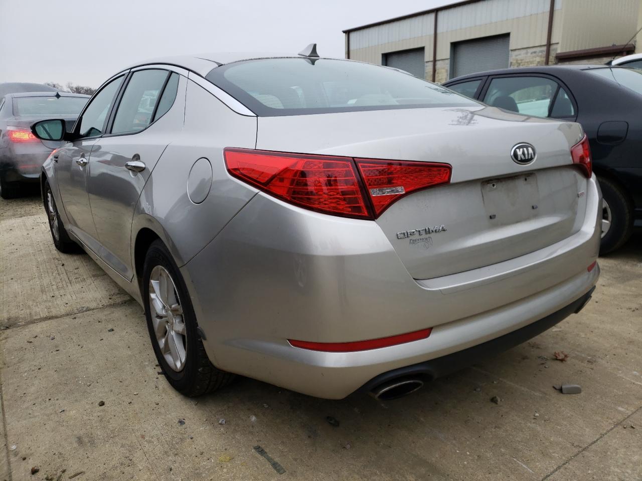 Photo 3 from auction – 2013 KIA OPTIMA LX with VIN KNAGM4A77D5377422