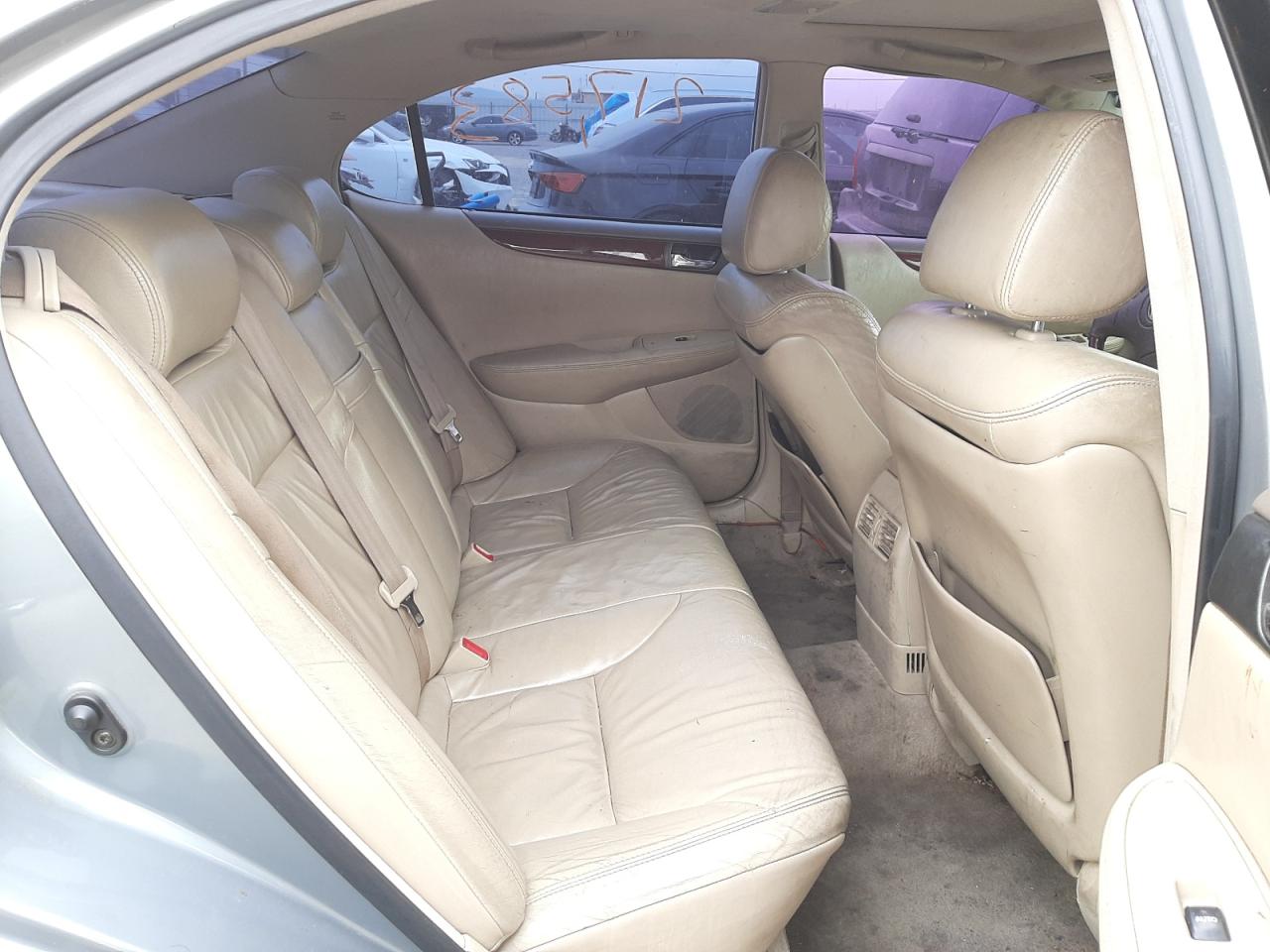 Photo 6 from auction – 2002 LEXUS ES 300 with VIN JTHBF30G320050253