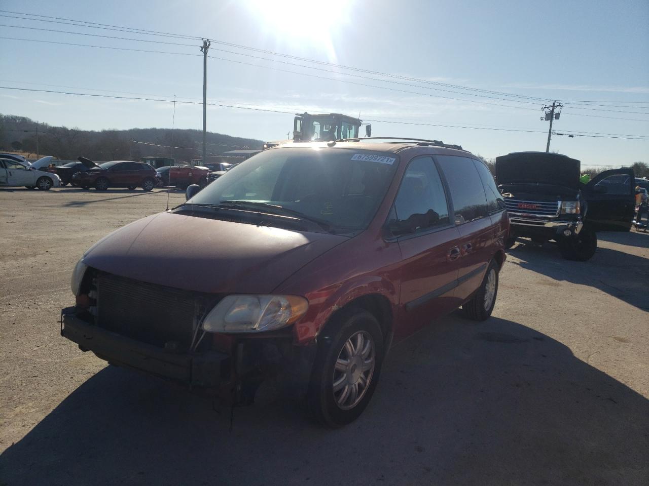 Photo 2 from auction – 2006 CHRYSLER TOWN & COU with VIN 1A4GP45RX6B746245