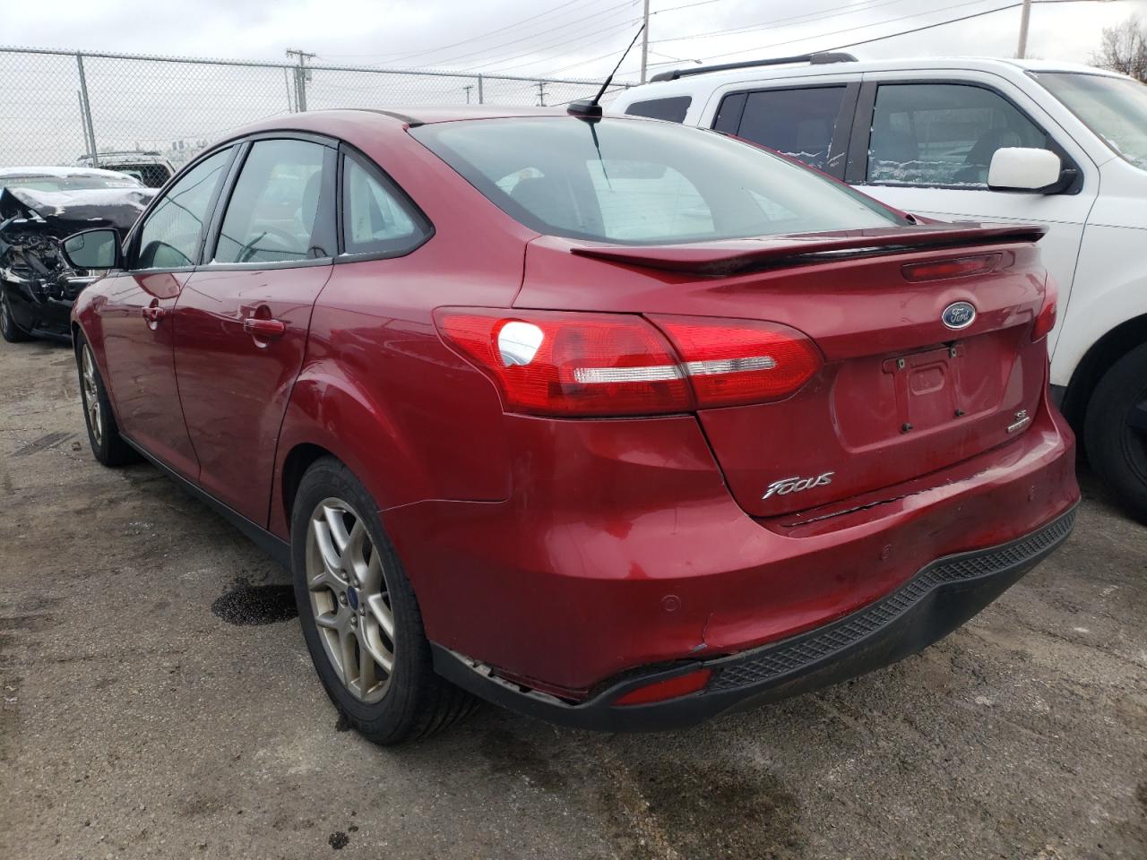 Photo 3 from auction – 2015 FORD FOCUS SE with VIN 1FADP3F22FL355742