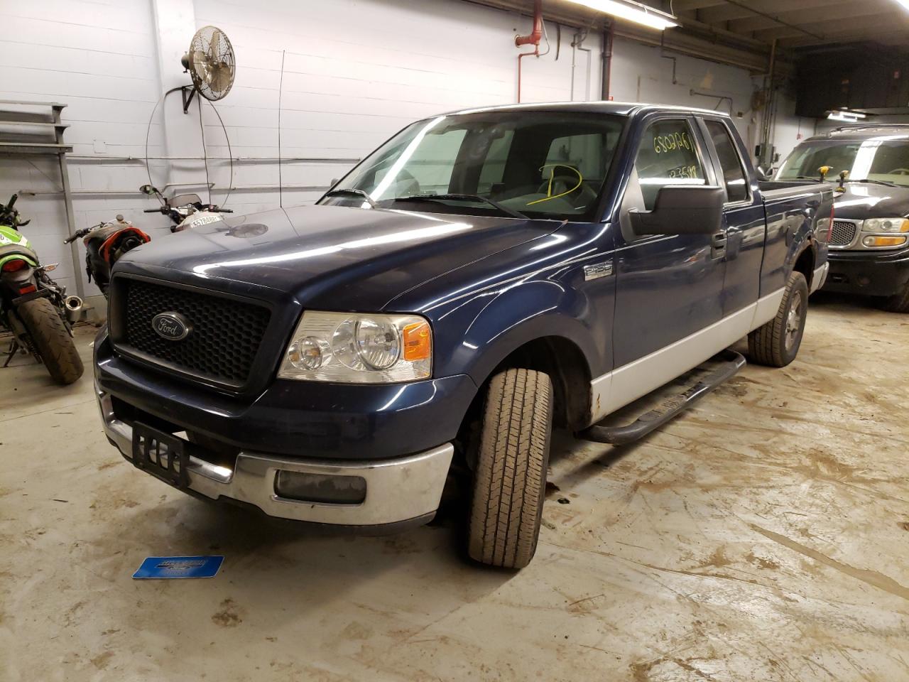 Photo 2 from auction – 2005 FORD F150 with VIN 1FTRX12W65NC09828