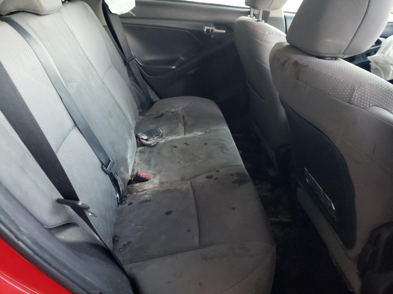 Photo 6 from auction – 2010 TOYOTA COROLLA MA with VIN 2T1KE4EE1AC033778