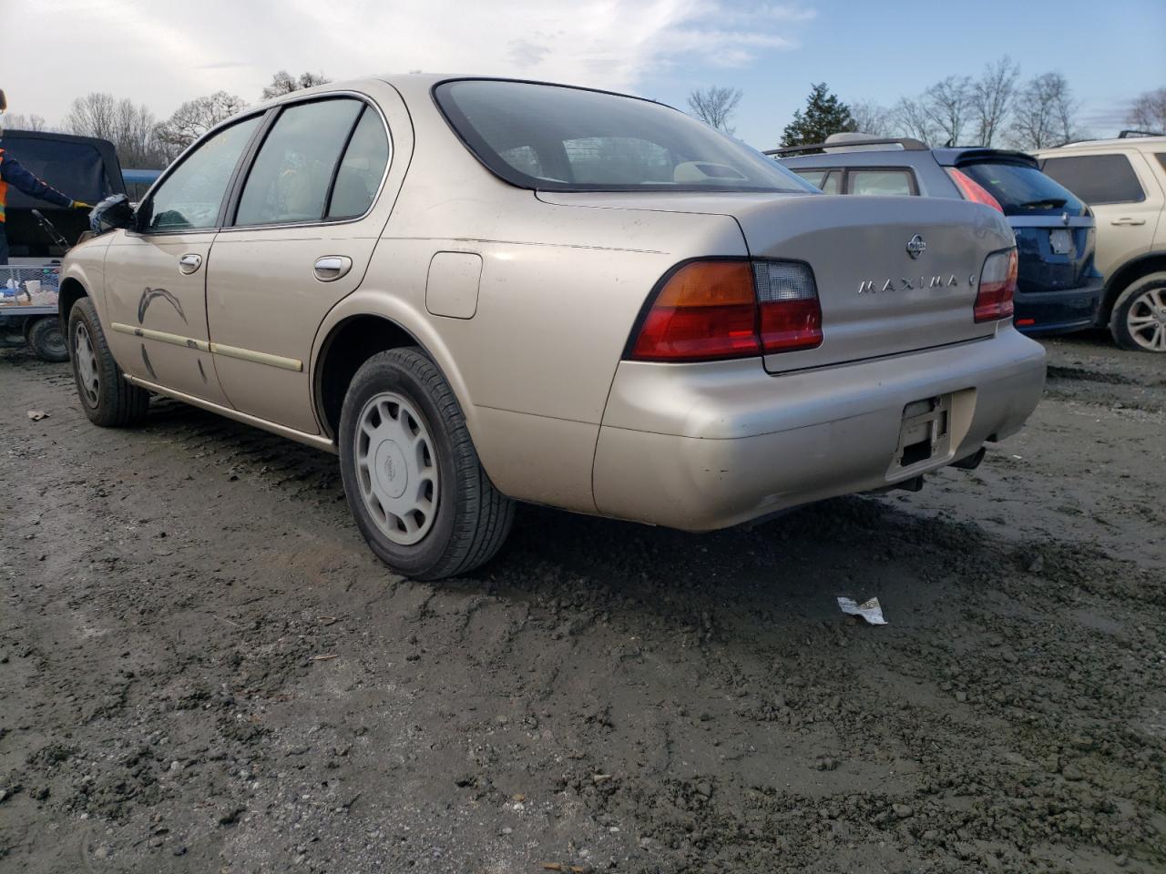 Photo 3 from auction – 1996 NISSAN MAXIMA GLE with VIN JN1CA21D8TT116785