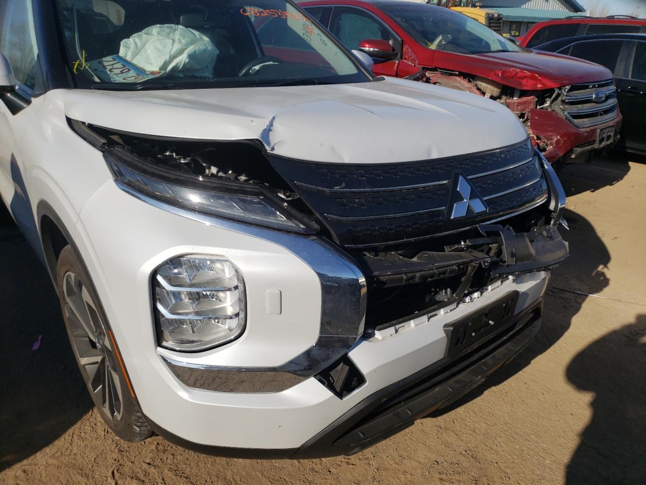 Photo 9 from auction – 2022 MITSUBISHI OUTLANDER with VIN JA4J4TA83NZ027379