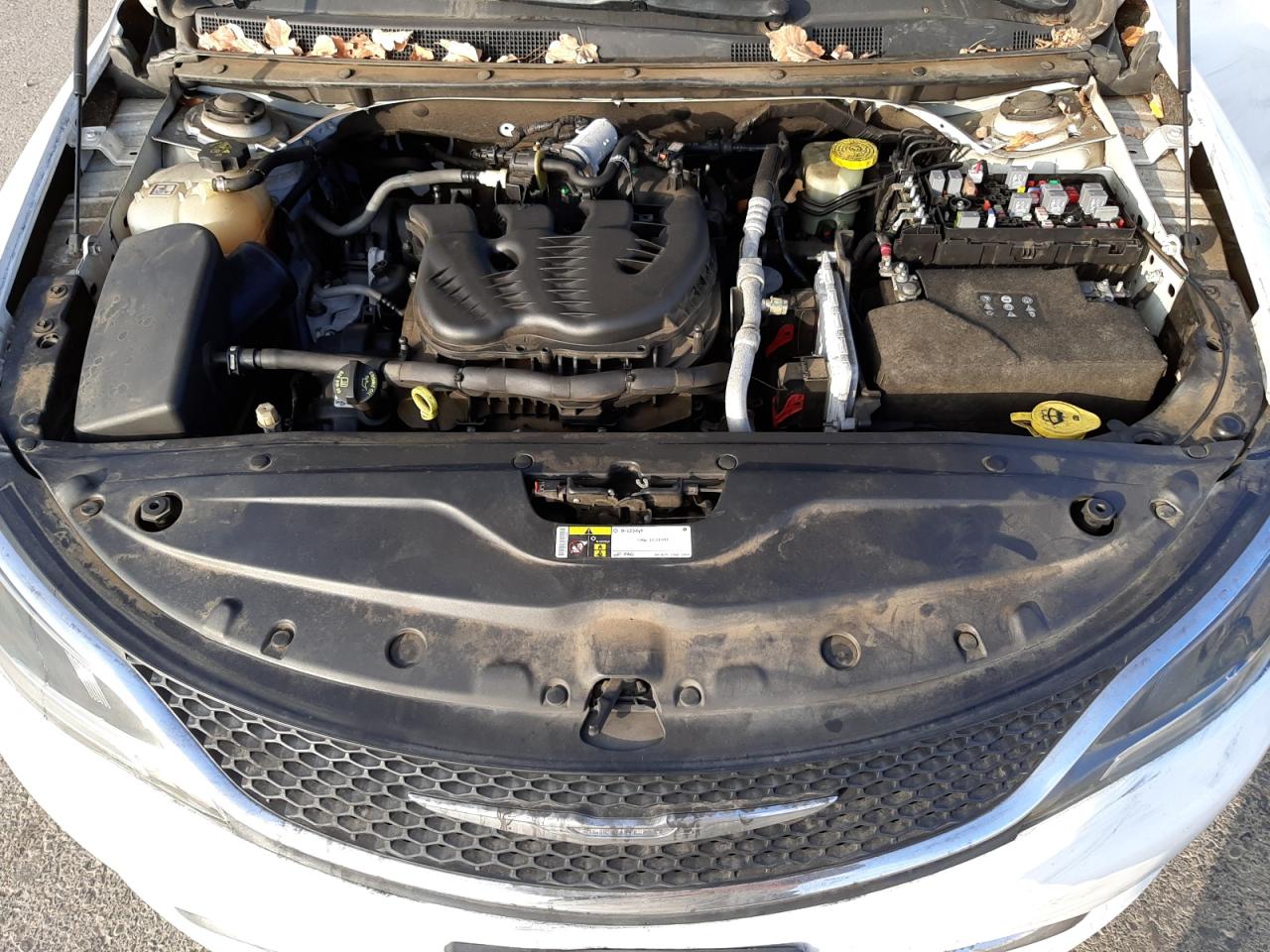 Photo 7 from auction – 2015 CHRYSLER 200 C with VIN 1C3CCCCG9FN642795