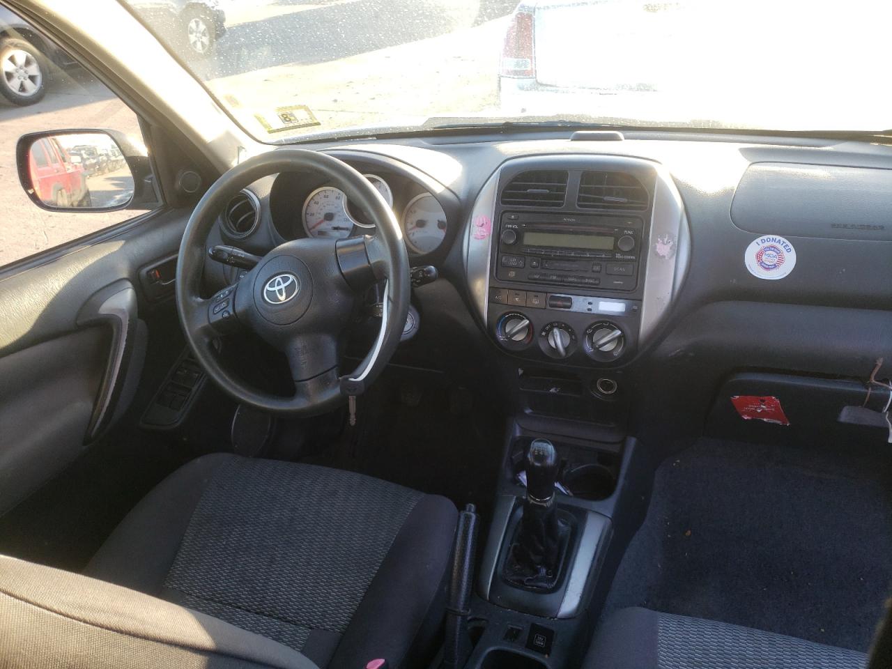 Photo 9 from auction – 2005 TOYOTA RAV4 with VIN JTEGD20VX50071638